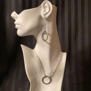 Silver Tone Necklace & Earring Set
